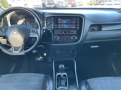 2019 Mitsubishi Outlander SE