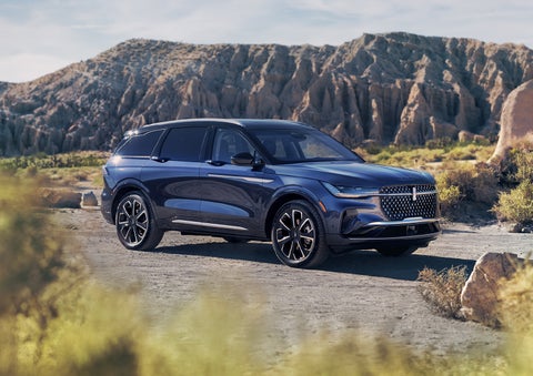 A 2024 Lincoln Nautilus® SUV is parked in a desert national park. | Pilson Lincoln in Mattoon IL